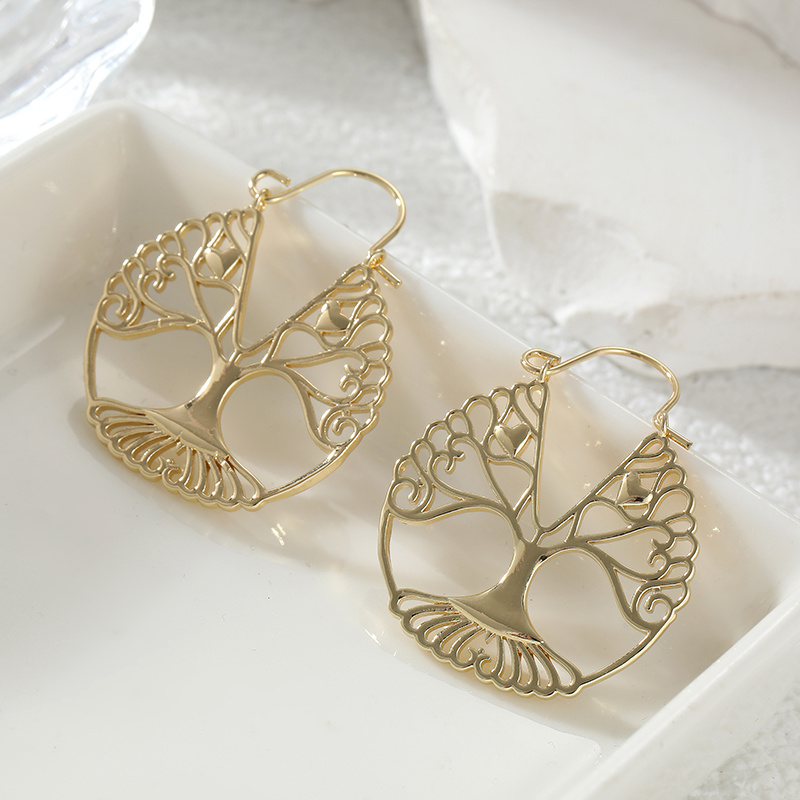 Luxury Lifestyle Jewelry - أقراط معلقة فاخرة بتصميم شجرة الحياة