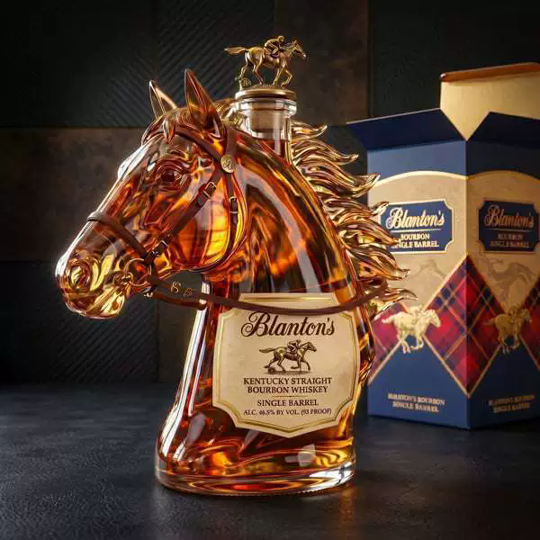Glass Decanter Whiskey - قارورة ويسكي زجاجية على شكل حصان