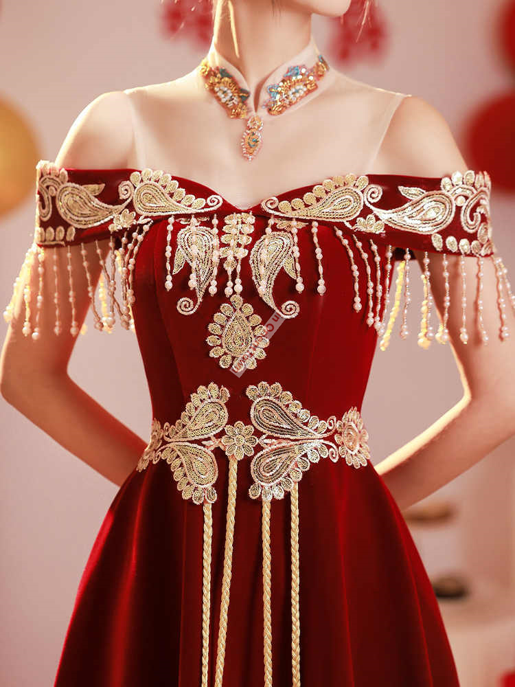 فستان تشيونغسام صيني الطراز لل - مراجعة Luxury Lifestyle Girl وسعره