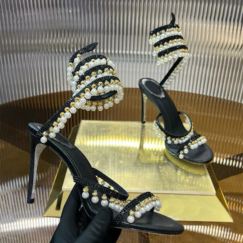 صنادل نسائية فاخرة مزينة بالأح - مراجعة Luxury Lifestyle وسعره