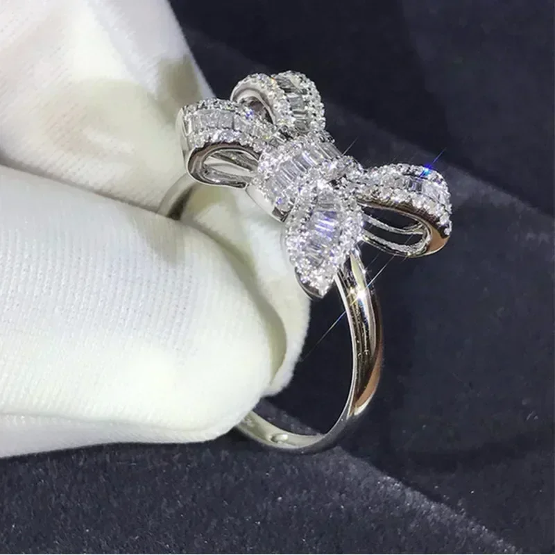 خواتم نسائية فاخرة من Huitan ب - مراجعة Luxury Lifestyle Jewelry وسعره